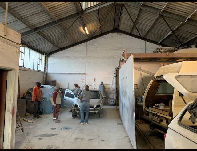 370M² FACTORY TO LET IN PAROW EAST